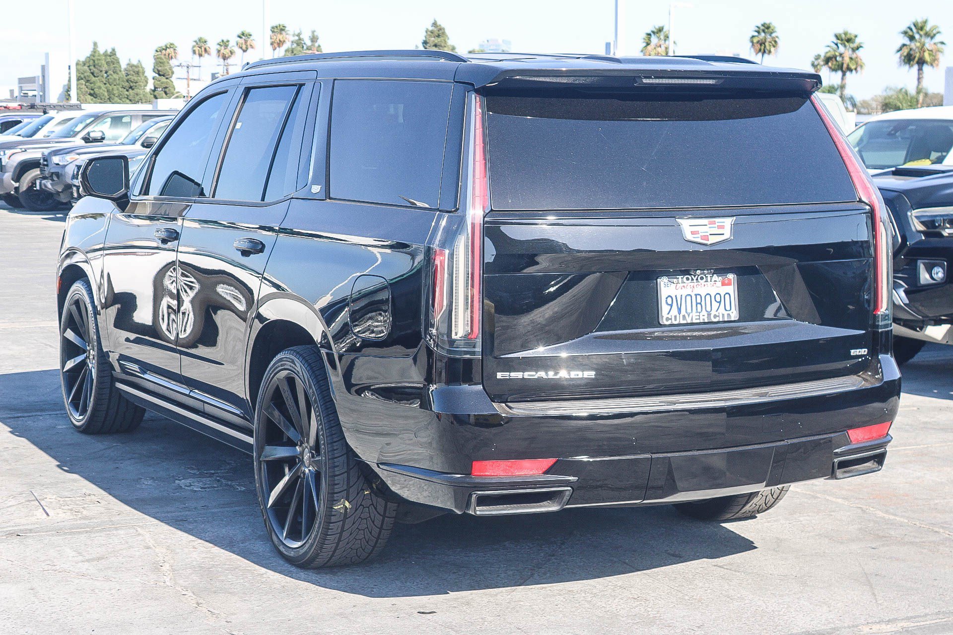 Used 2021 Cadillac Escalade Sport w/ Driver Assist Tech Package AWD/4WD image 7