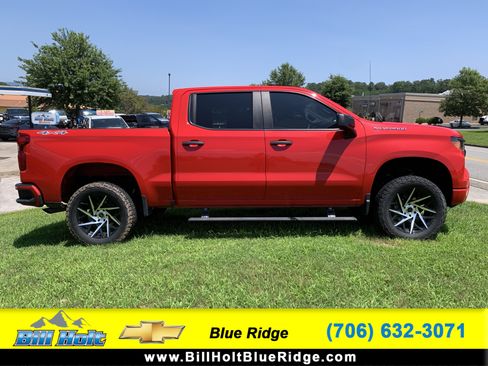 Used 2023 Chevrolet Silverado 1500 Custom AWD/4WD image 1
