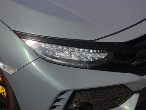 Used 2019 Honda Civic Type R image 13