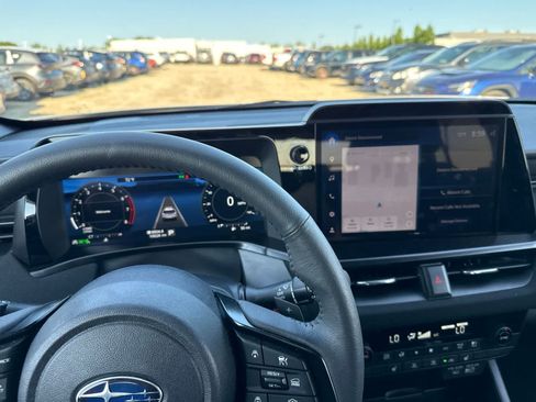 Used 2026 Subaru Outback Limited AWD/4WD image 19