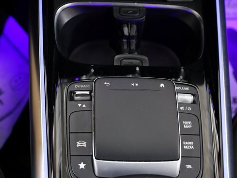 Certified 2022 Mercedes-Benz GLA 250 4MATIC image 21