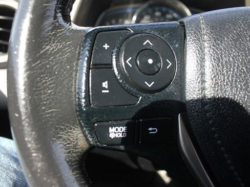 Used 2013 Toyota RAV4 Limited image 12