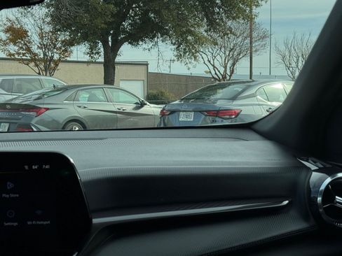 Used 2025 Chevrolet Equinox LT image 35