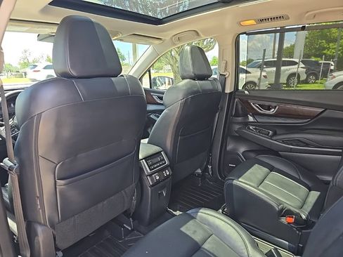 Used 2023 Subaru Ascent Touring AWD/4WD image 29