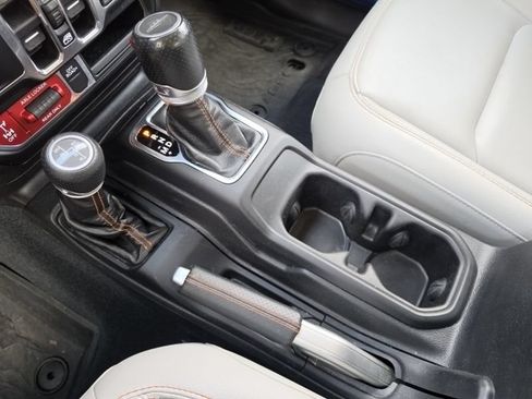 Used 2022 Jeep Gladiator Mojave w/ LED Lighting Group AWD/4WD image 27