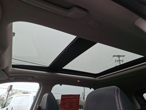 Certified 2023 Nissan Rogue SL w/ SL Premium Package image 17