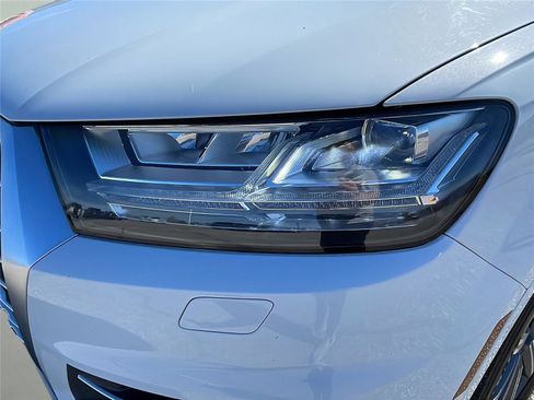 Used 2018 Audi Q7 3.0T Prestige w/ Prestige Package image 9