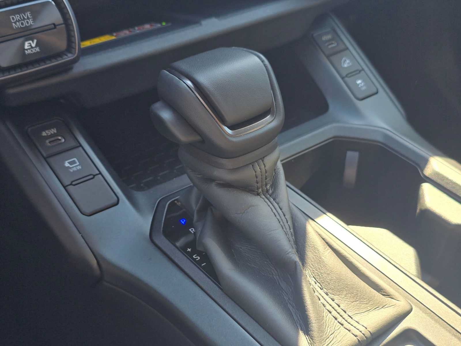 Used 2026 Toyota RAV4 XSE w/ Weather Package AWD/4WD image 27