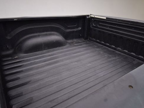 Used 2018 RAM 1500 Laramie AWD/4WD image 33