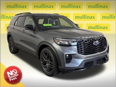 New 2026 Ford Explorer ST RWD image 1