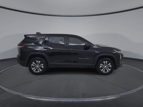 Used 2026 Chevrolet Equinox LT AWD/4WD image 19