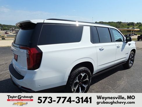 Used 2026 GMC Yukon XL AT4 w/ AT4 Premium Plus Package AWD/4WD image 8