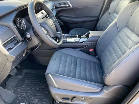 New 2026 Mitsubishi Outlander Trail Edition image 10