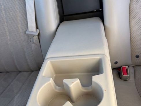 Used 2011 Buick Lucerne Super image 10