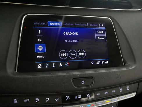 Used 2019 Cadillac XT4 Premium Luxury image 22