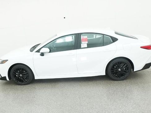 New 2026 Toyota Camry SE image 41