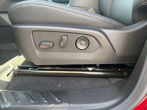 New 2026 GMC Canyon Elevation w/ Convenience Package image 15