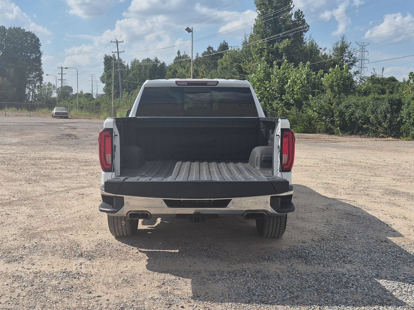 Used 2020 GMC Sierra 1500 SLT w/ SLT Premium Plus Package AWD/4WD image 4