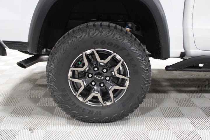 New 2026 Chevrolet Colorado ZR2 AWD/4WD image 38