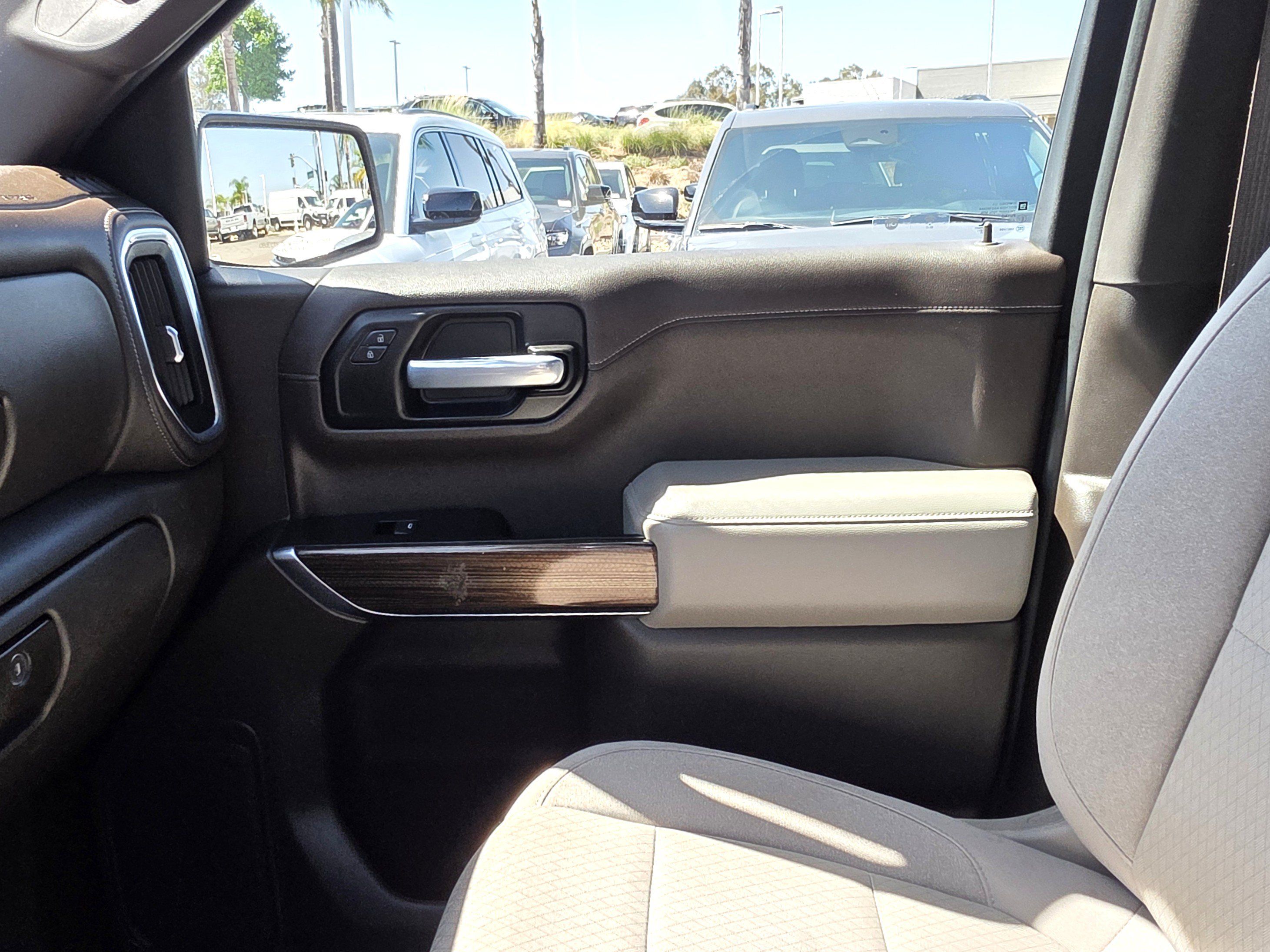 Used 2021 Chevrolet Silverado 1500 LT w/ Convenience Package II RWD image 15
