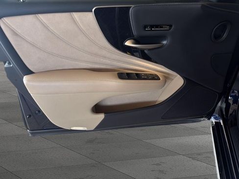 Certified 2022 Lexus LS 500 w/ Interior Upgrade Package RWD image 8