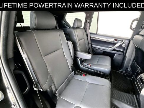 Used 2023 Lexus GX 460 Premium w/ Accessory Package AWD/4WD image 35