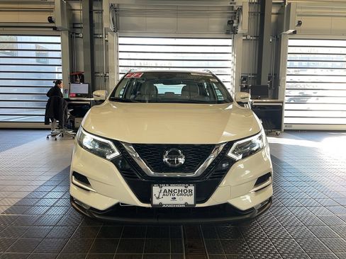 Certified 2022 Nissan Rogue Sport SL w/ Premium Package image 2