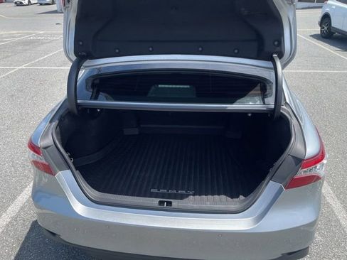 Used 2019 Toyota Camry XLE w/ Driver Assist Package FWD image 7