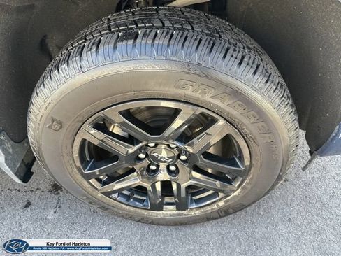Used 2022 Chevrolet Silverado 1500 RST AWD/4WD image 10