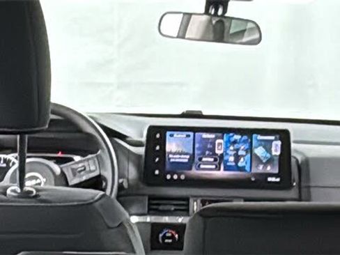 New 2026 Nissan Pathfinder S image 16