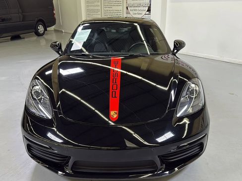 Used 2017 Porsche 718 Cayman S image 11