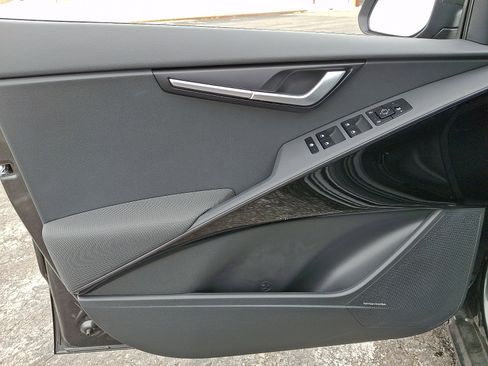 New 2026 Kia Niro EX w/ EX Premium Package image 12