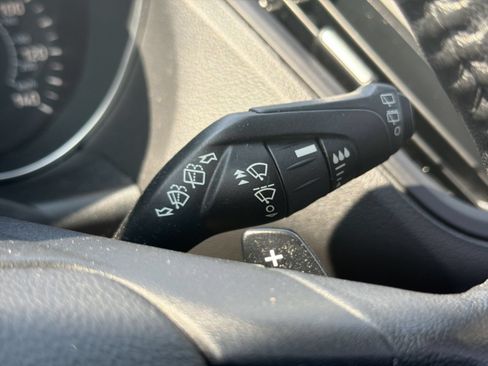 Used 2017 Ford Escape Titanium FWD image 28
