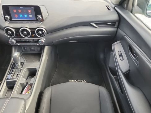Used 2024 Nissan Sentra S image 13