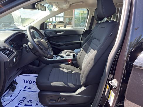 Used 2024 Ford Edge SE AWD/4WD image 25
