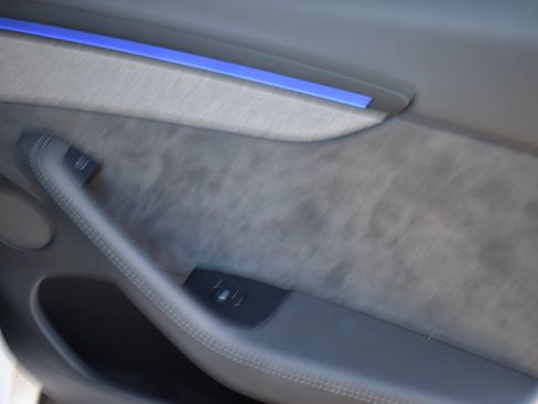 Used 2026 Tesla Model Y 2WD image 15