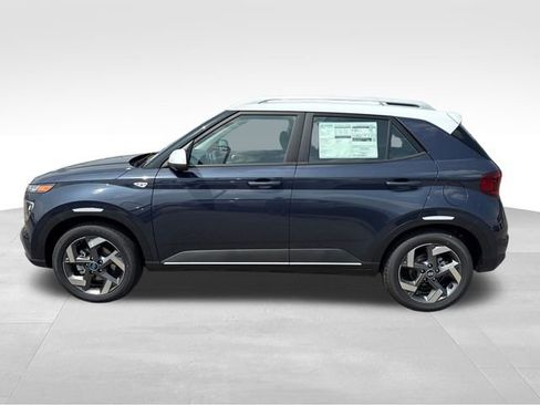 New 2026 Hyundai Venue SEL FWD image 2
