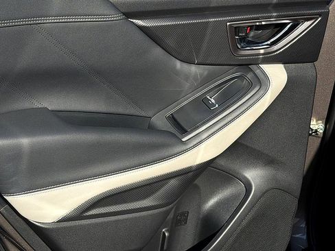 Used 2023 Subaru Forester Limited image 10