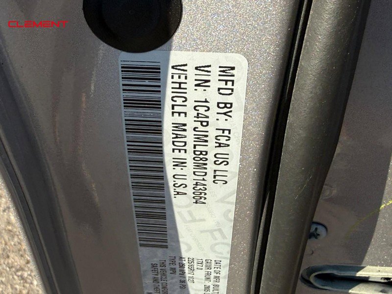 Used 2021 Jeep Cherokee Latitude Plus AWD/4WD image 26