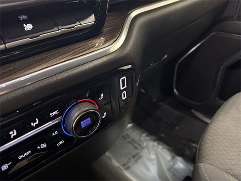 Certified 2024 Chevrolet Silverado 1500 LT image 26