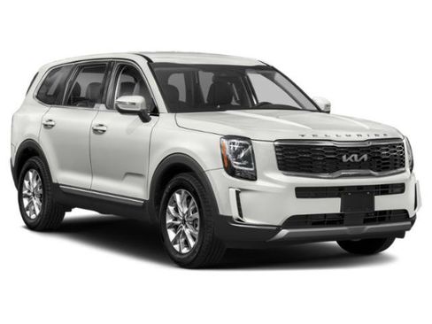Used 2022 Kia Telluride LX FWD image 9