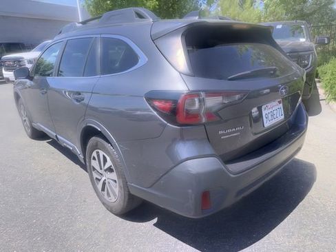 Used 2022 Subaru Outback Premium AWD/4WD image 2