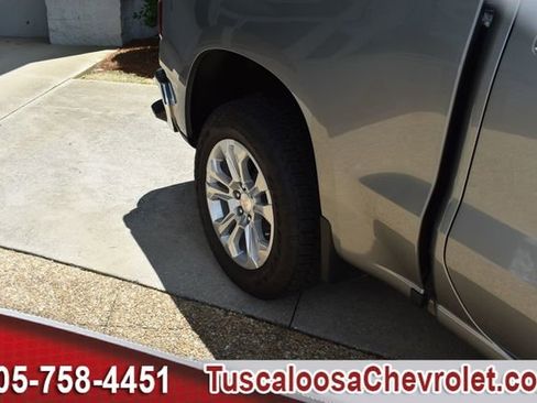 Used 2025 Chevrolet Silverado 1500 LTZ AWD/4WD image 13