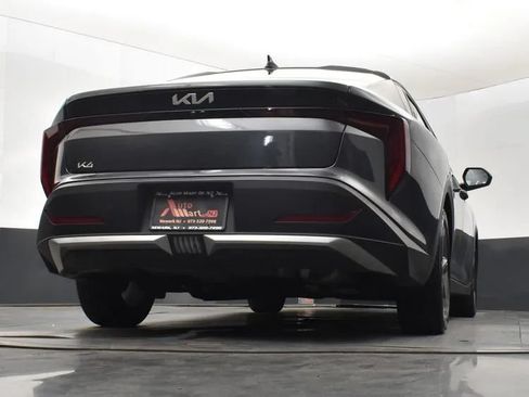 Used 2025 Kia K4 FWD image 13