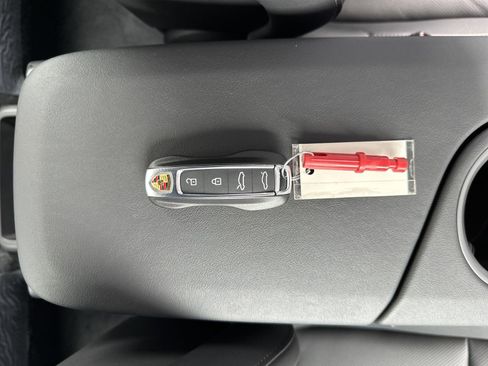 New 2025 Porsche Taycan image 22