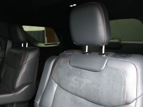 Used 2025 Ford Explorer ST w/ Sun And Sound Package image 25