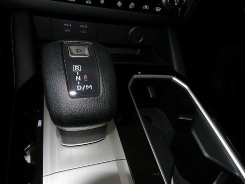 New 2025 Mitsubishi Outlander ES image 19