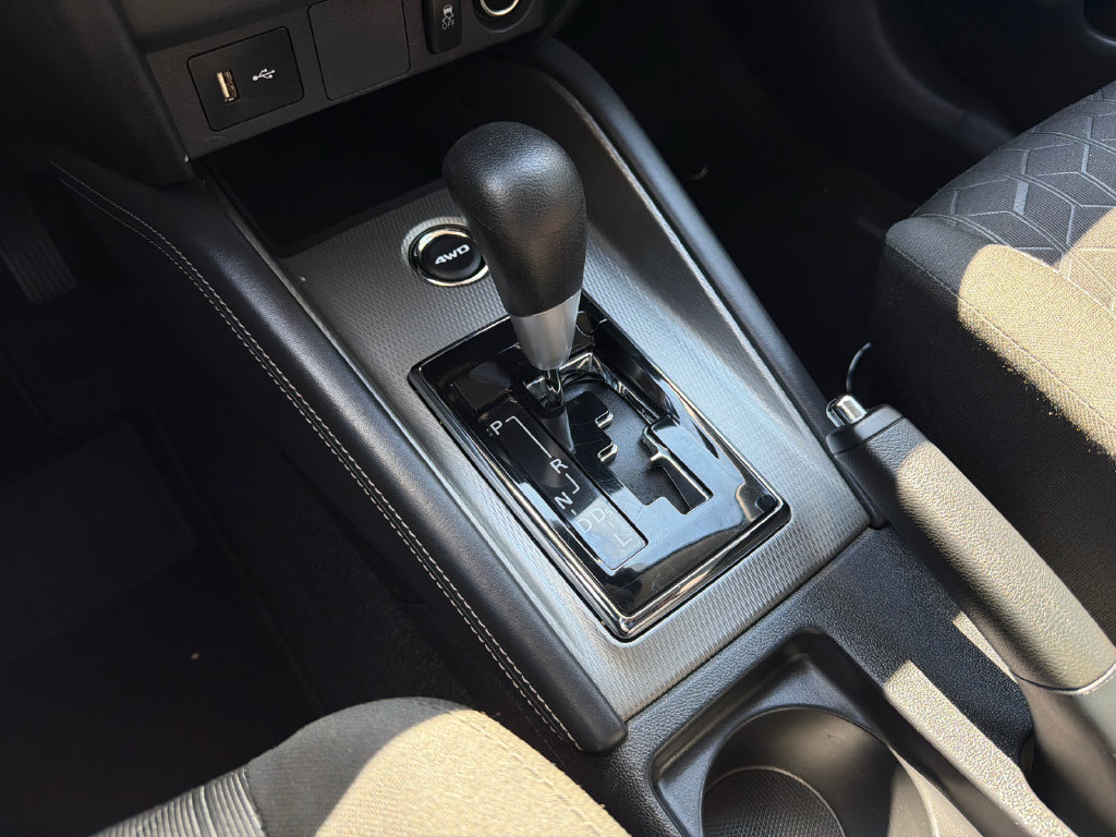 Used 2024 Mitsubishi Outlander Sport ES AWD/4WD image 34