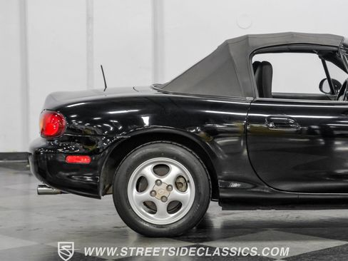 Used 1999 MAZDA MX-5 Miata image 28