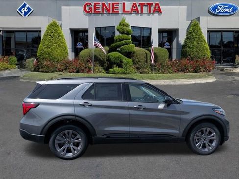 New 2026 Ford Explorer Active w/ Active Comfort Package image 8